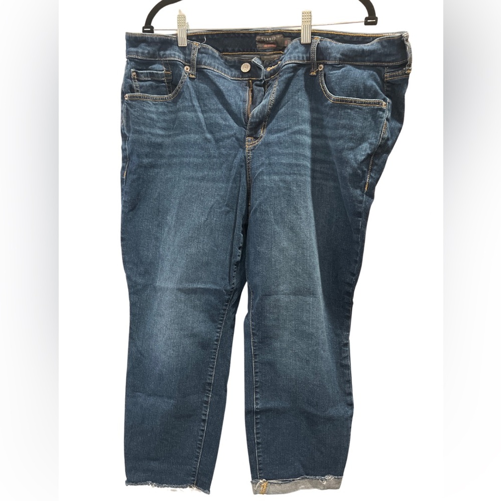 Torrid Crop Boyfriend Vintage Stretch